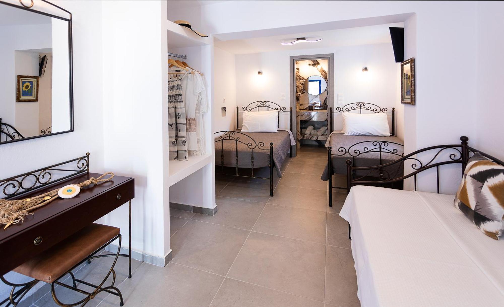 Vassilia On The Beach Serifos Livadakia Exterior photo